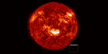 Immagine del Sole ottenuta con il Solar Dynamics Observatory della NASA il 7 maggio 2024, in luce ultravioletta estrema. Al centro, la regione attiva che ha istigato la tempesta di Gannon. Credits: NASA/Helioviewer