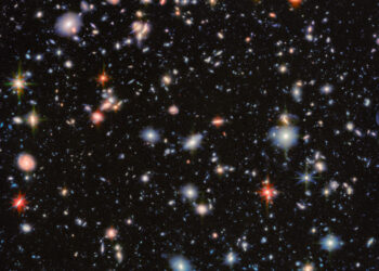 La vista del James Webb sull'Hubble Ultra Deep Field. Credits: ESA/Webb, NASA e CSA, G. Östlin, P. G. Perez-Gonzalez, J. Melinder, la collaborazione JADES, M. Zamani (ESA/Webb)